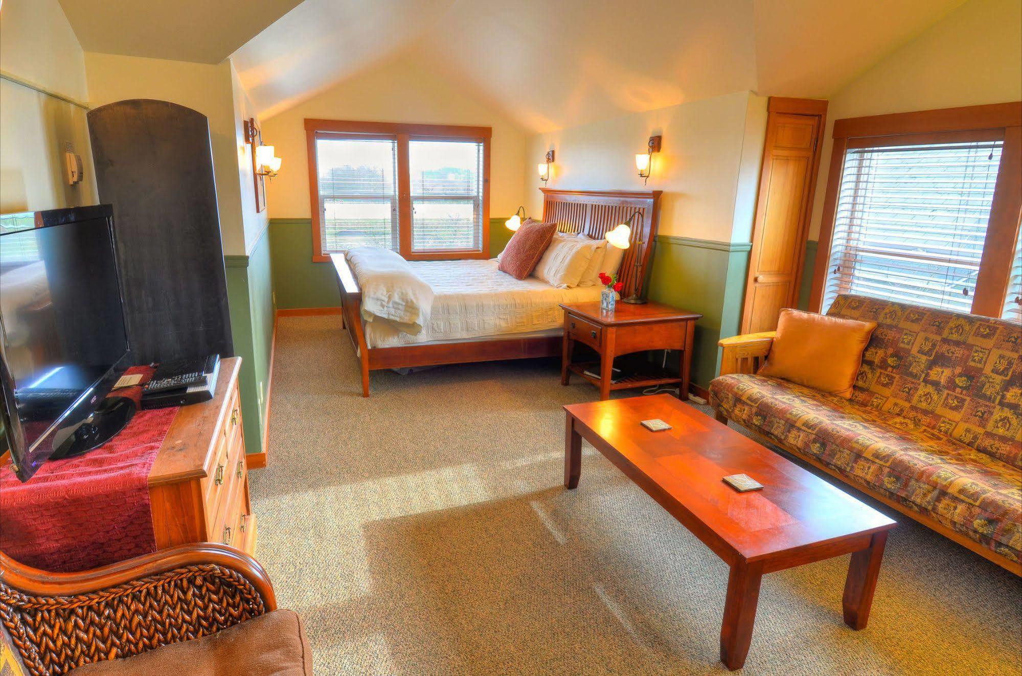 The Heron Inn And Day Spa La Conner Extérieur photo